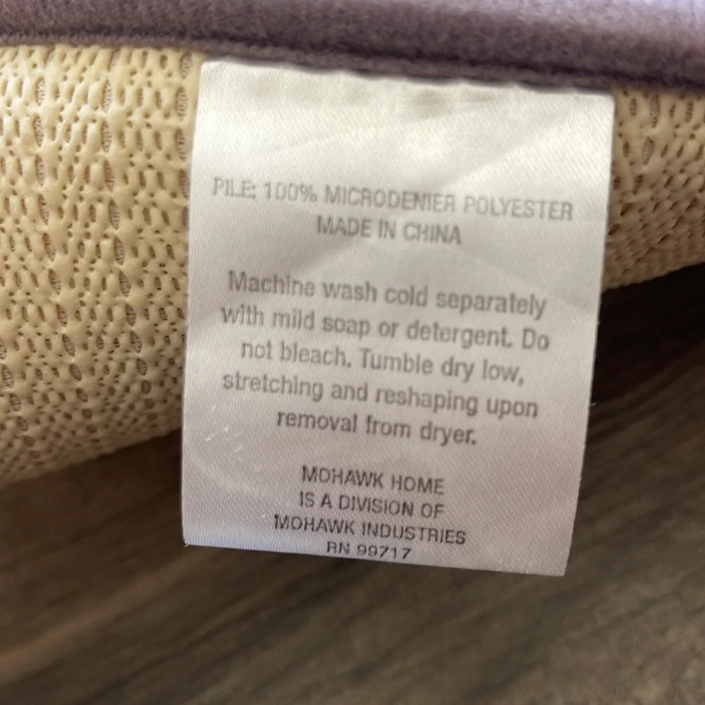 Purple (lilac) cushion bath mat